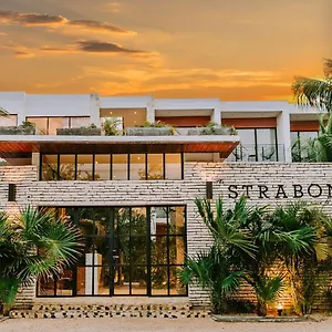 Otel The Strabon